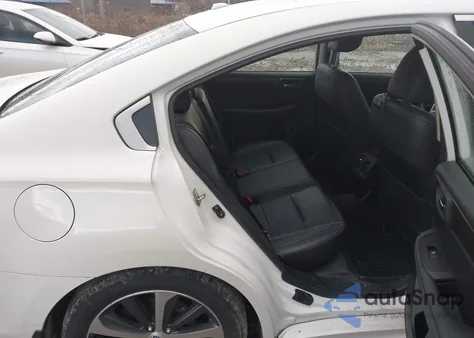 2015 Subaru Legacy 2.5I Limited из США, поврежденный, VIN 4S3BNAJ62F3029610